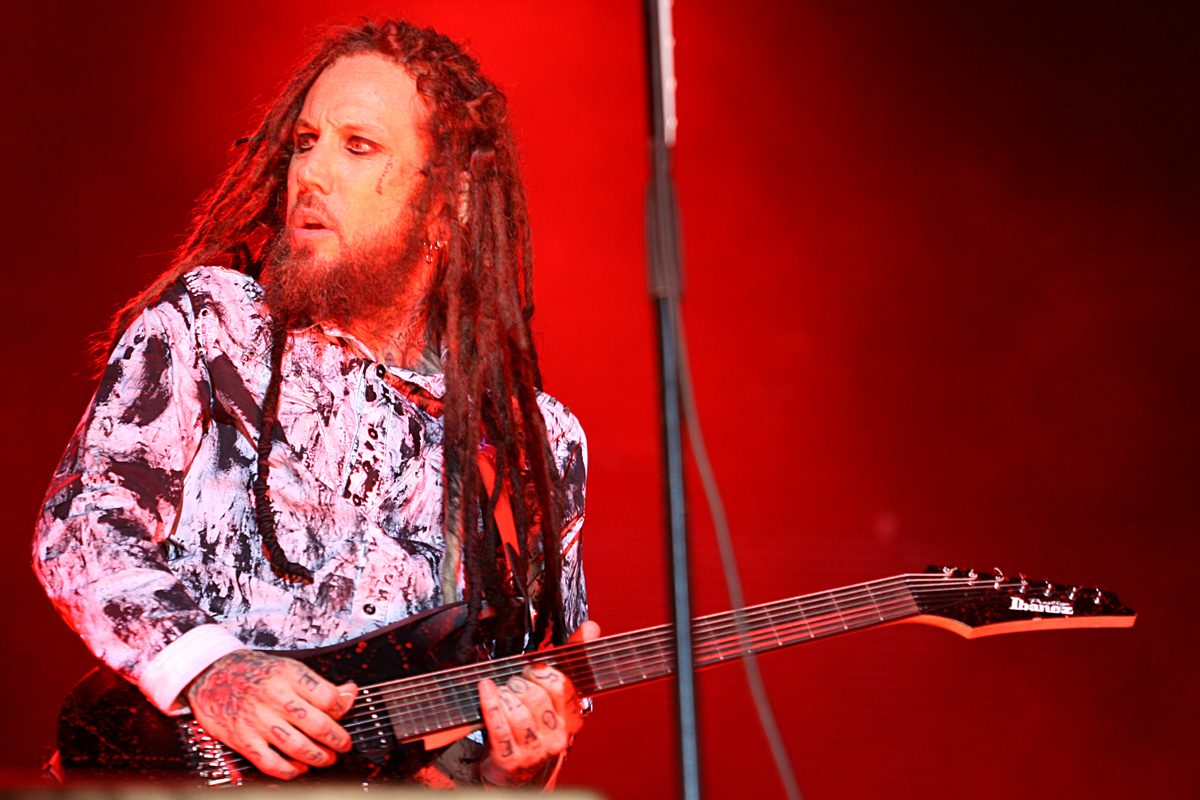 Brian "Head" Welch with an Ibanez 7-string at Rock im Park, Nuremberg, Germany, on 9 June 2013, the year he rejoined Korn.