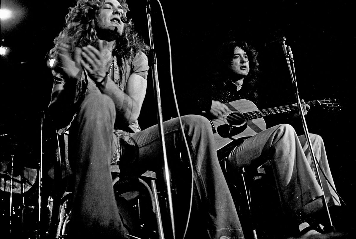 Robert Plant and Jimmy Page playing an acoustic set at the Musikhalle, Hamburg, Germany, 21 March 1973.