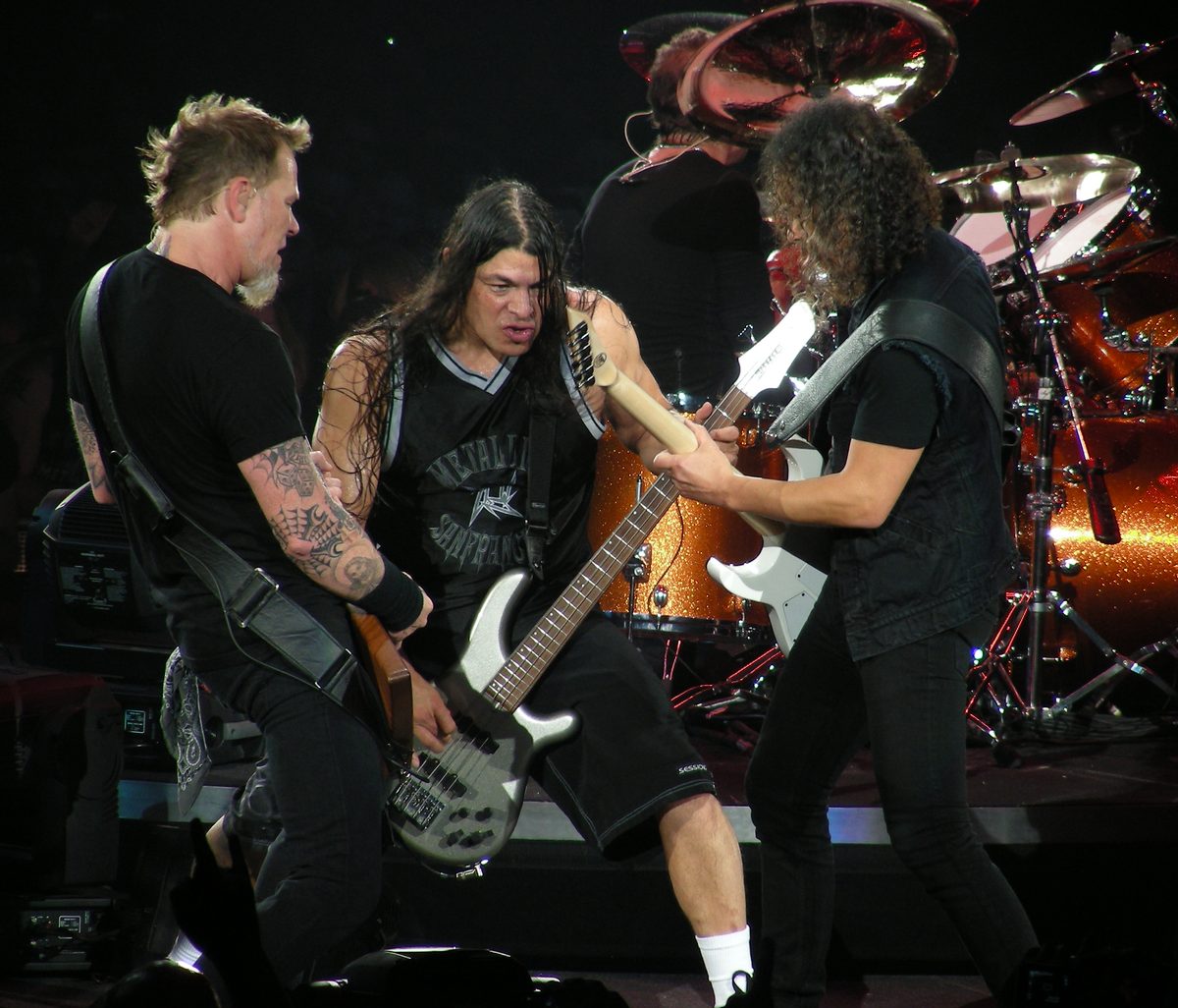 James Hetfield, Robert Trujillo and Kirk Hammett (left to right) at Ahoy Rotterdam, 30 March 2009, on the tour for Death Magnetic.