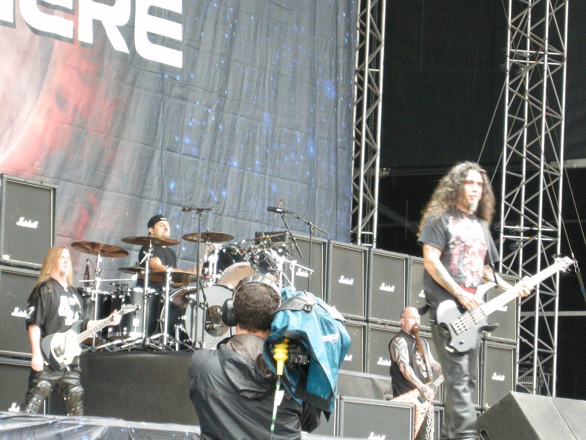 Slayer's classic line-up at the Sonisphere festival, Stockholm, 7 August 2010: Jeff Hanneman (left), Dave Lombardo on drums, Kerry King and Tom Araya on bass (right).
